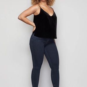 Good American Good Legs Crop Raw Edge